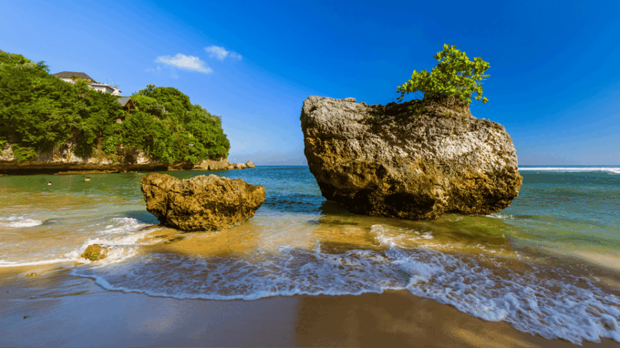 Bali: Parasailing, Jet Ski & Uluwatu Tour With Kecak Dance