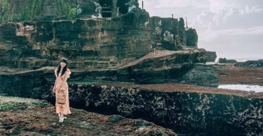 Bali : Tanah Lot Temple Tour With Sunset Dinner