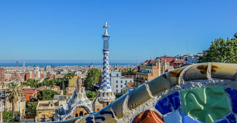Barcelona: Park G&uuml;ell Guided Tour With Fast-Track Access