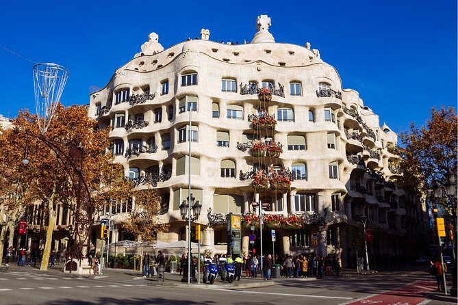 Barcelona: Reserved Entrance to Casa Mila (La Pedrera) With Audio - Accessibility Information