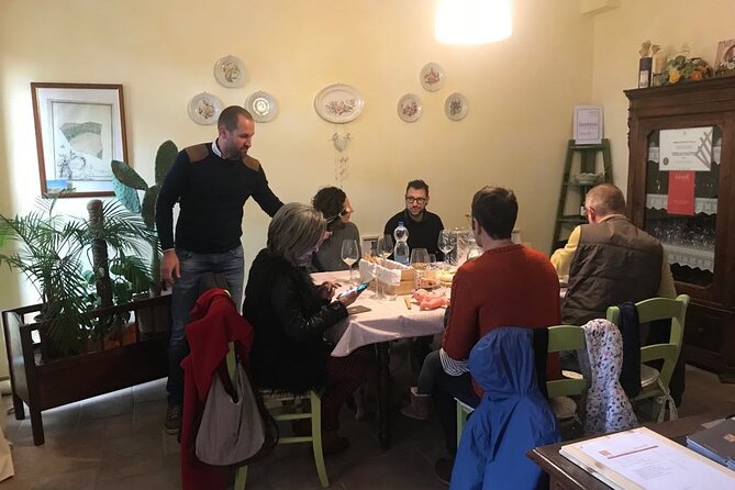 Barolo&Barbaresco Wine Tour With a Local Winemaker From Asti