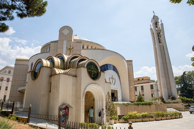 Beautiful Tirana – Guided Walking Tour