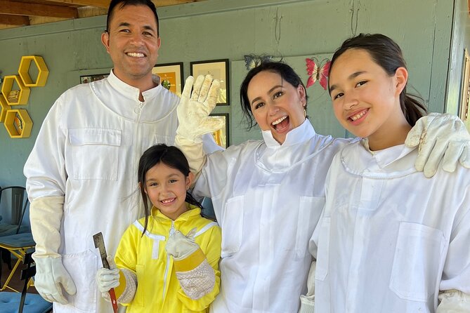 Bee Farm Ecotour and Honey Tasting in Waialua, North Shore Oahu