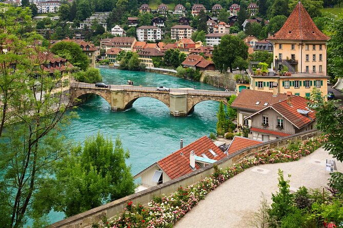 Bern Scavenger Hunt and Highlights Self-Guided Tour