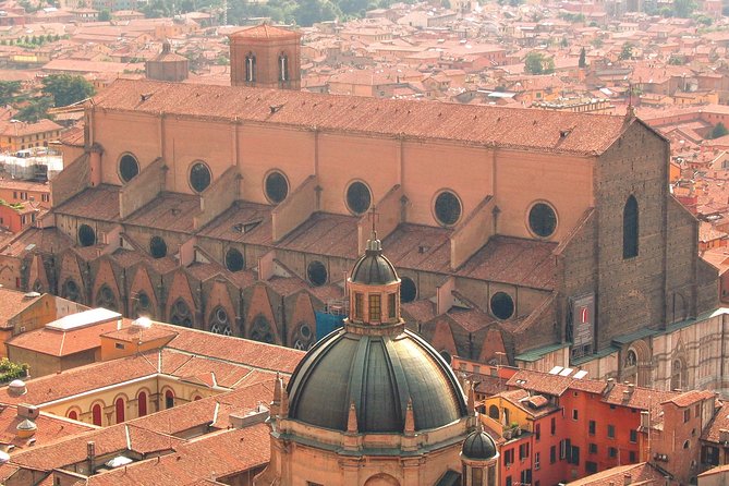 Bologna Highlights Private Tour With a Local Guide