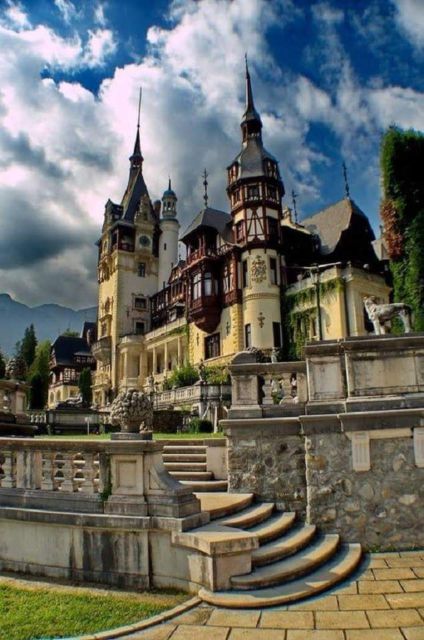 Brasov: Bran, Peles and Cantacuzino Castles Day Tour