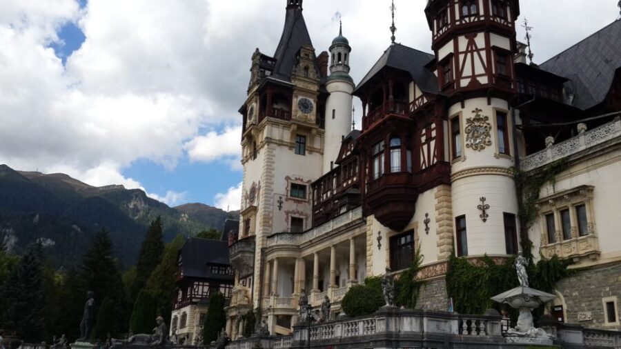 Brasov: Peles Castle, Bran Castle & Rasnov Fortress Day Tour