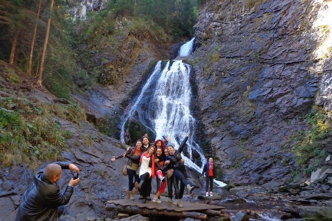 Bridal Veil Falls Rachitele – 1 Day Tour From Oradea