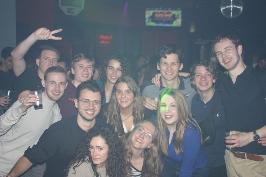 Brighton: Bar Crawl of Five Venues With Drink Deals & Shots