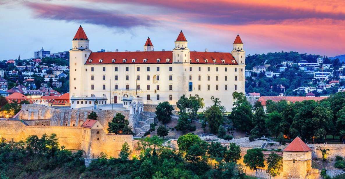 Budapest: Private Guided Tour to Bratislava