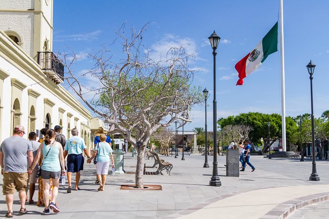 Cabo San Lucas and San Jose Del Cabo Sightseeing Tour