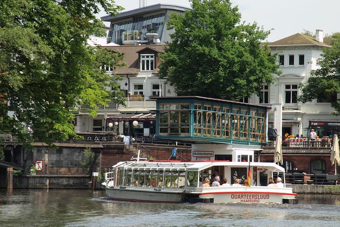Canal Tour – Discover the Different Faces of the City!