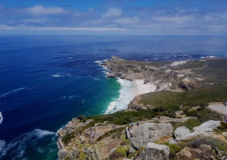 Cape Town: Cape Peninsula and Winelands Private Tour