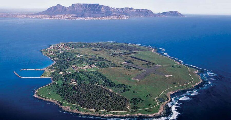 Cape Town: Robben Island and Table Mountain Private Day Tour
