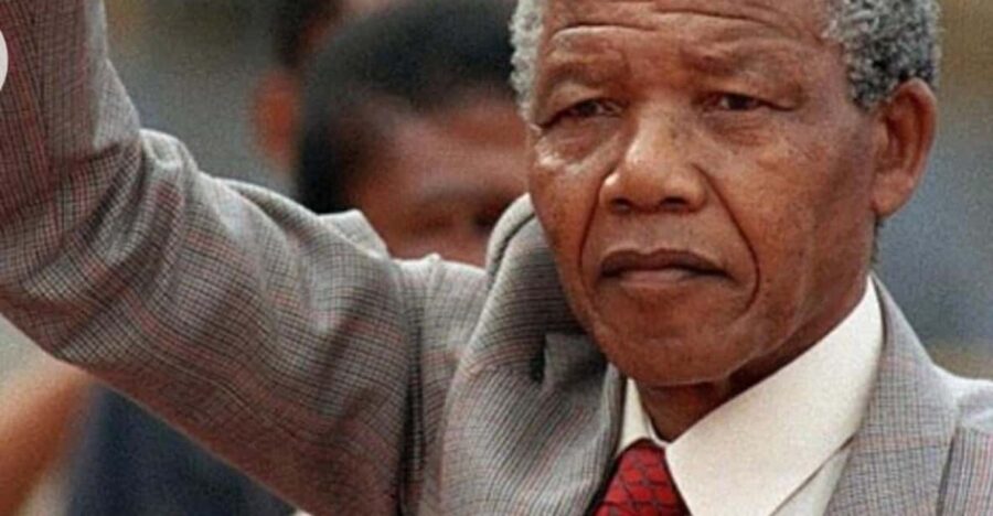 Cape Town: Robben Island and V&A Waterfront Tour With Ticket