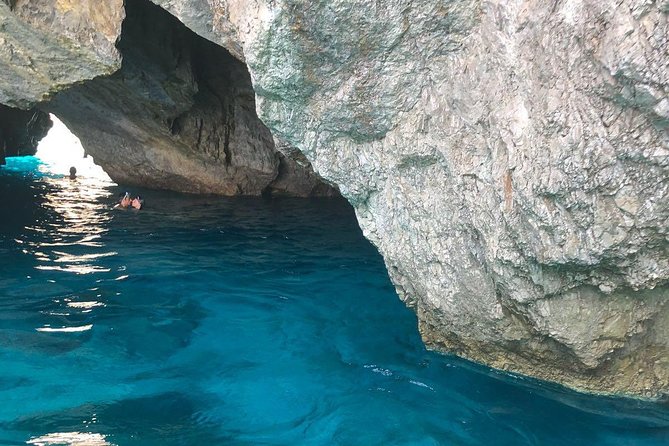 Capri Boat Tour – The Best Seller