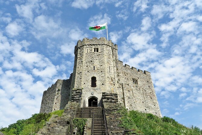 Cardiff Tour App, Hidden Gems Game and Big Britain Quiz (1 Day Pass) UK
