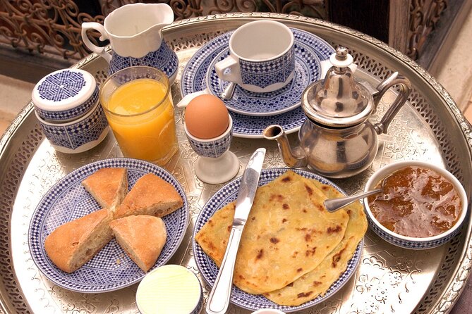 Casablanca Market and Street Food Walking Tour - Morning Arrival at La Sqala
