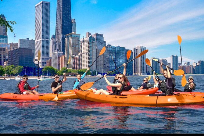 Chicagos Lake Michigan Downtown Kayak Rental at Ohio Street Beach