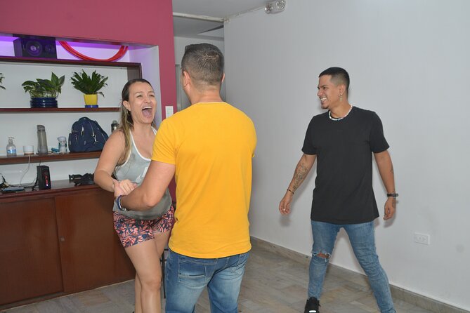 Class to Learn Latin Rhythms Dance From Scratch in Medellin