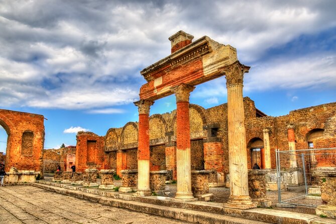 Combined Tour of Vesuvius and Pompeii Ruins With Audio Guide