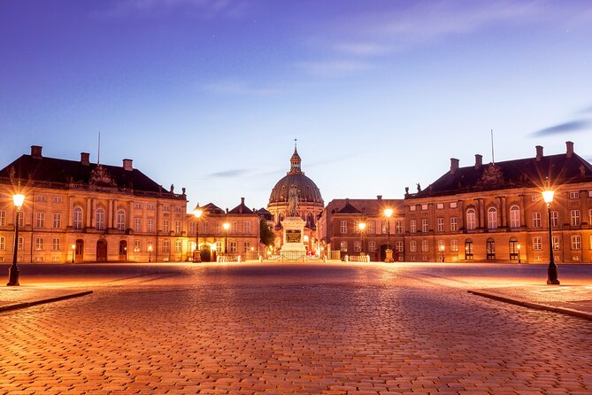 Copenhagen: Self Guided Scavenger Hunt and Tour