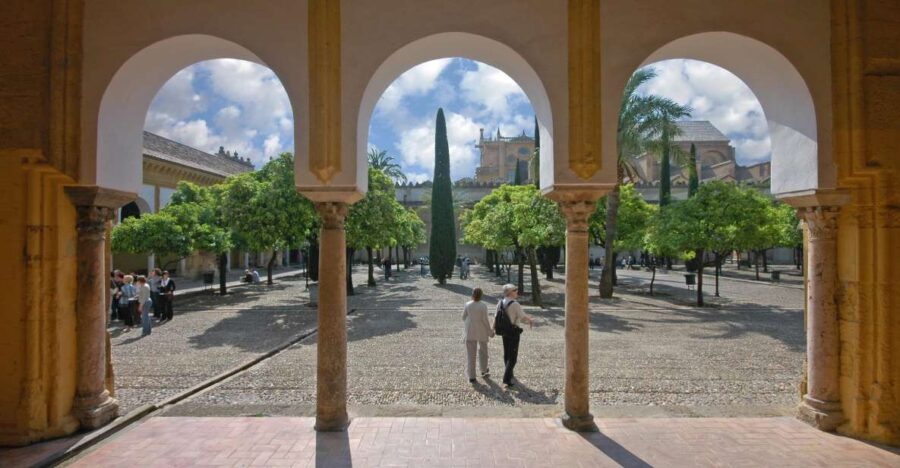 Cordoba Mosque & Jewish Quarter Tour With Tickets