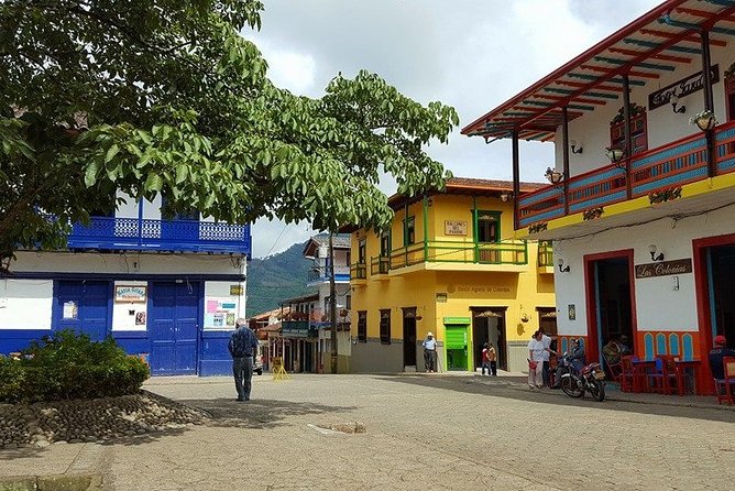 Cultural Garden Town + Coffee Farm Experiences Day Tour