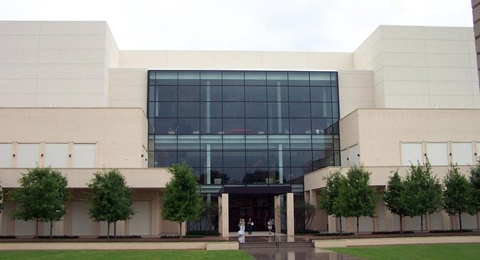 2 Best Shopping Tours In Dallas