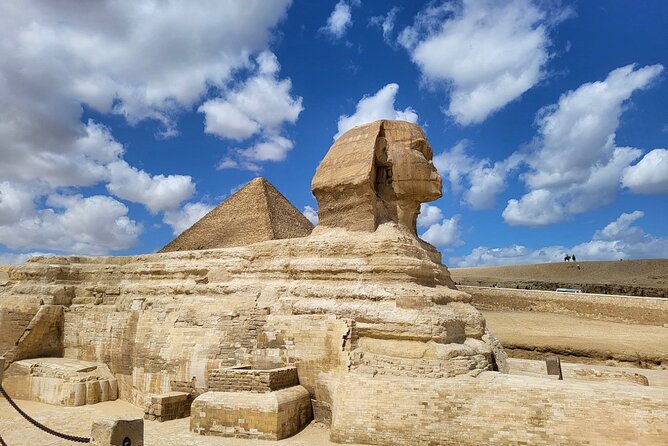 Day Tour to Giza Pyramids and Sphinx With Food Included - Overview of the Tour