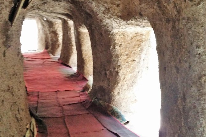 Day Trip to Adadi Mariyam and Melka Kunture