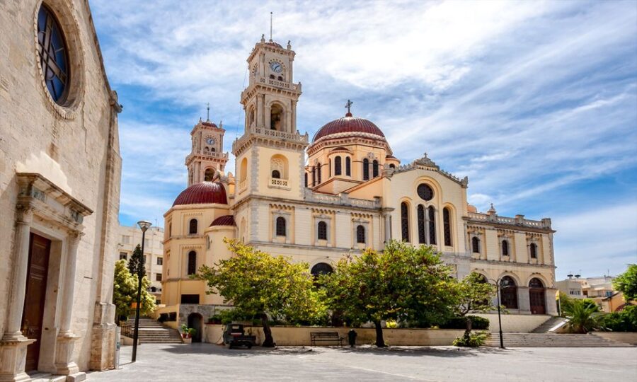 Day Trip To Heraklion City Center & Market & CretAquarium - Tour Overview