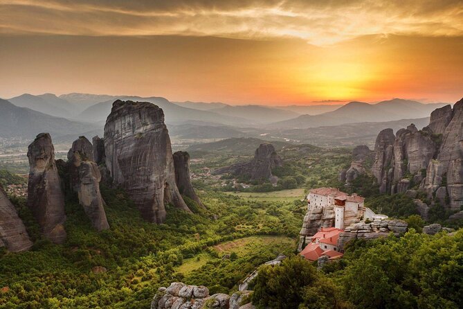 Day Trip to Meteora From Athens - Exploring Meteora: An Awe-Inspiring Journey
