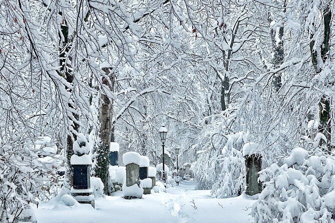 Death and Chocolate: Walking Tour of Munichs Old South Cemetery