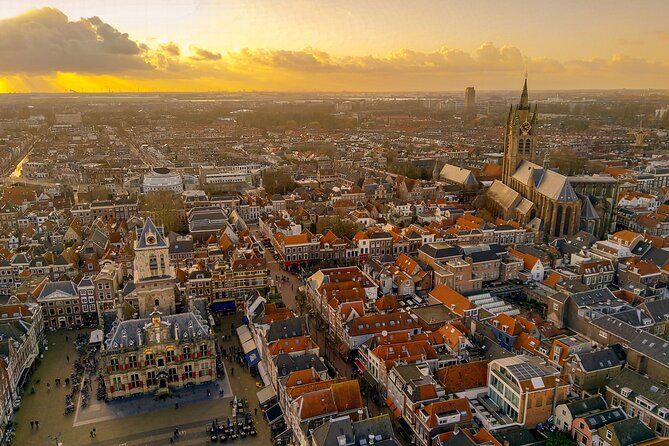 Delft Small-Group Photography Walking Tour of Old Town - The Hague
