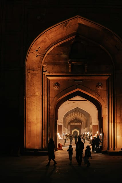 Delhi to Taj Mahal Sunrise, Agra and Fatehpur Sikri Day Tour