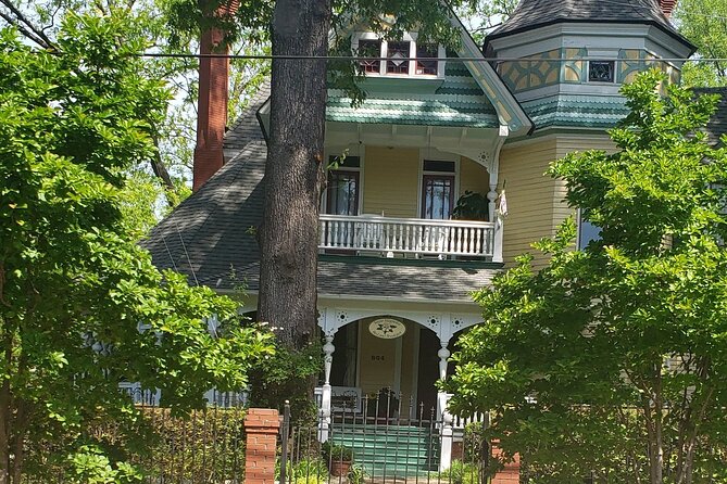 Discover Atlanta Tour With Stop at MLK Center & Ponce City Market - Itinerary Highlights