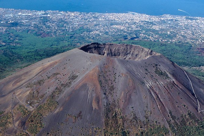 Discover Pompeii and Vesuvius on a FD Day Trip From Pompeii