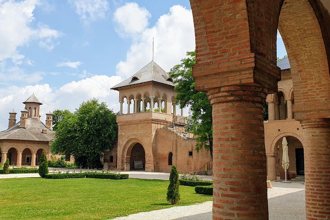 Draculas Tomb Snagov Monastery Mogosoaia Palace – PrivateTour