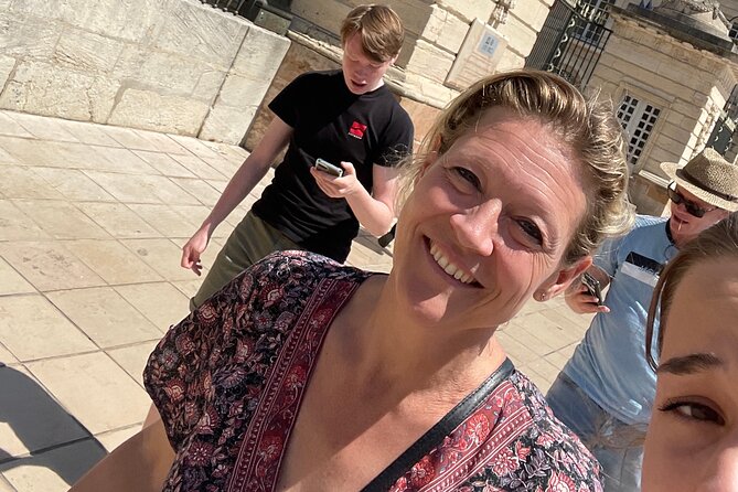 E-Scavenger Hunt Dijon: Explore the City at Your Own Pace
