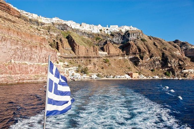 Early Season Experience: 3-hours Santorini Volcano and Hot Springs Trip