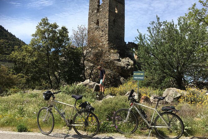 East Mani Road E-Bike Tour