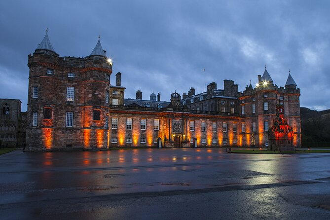 Edinburgh Ghost Tour: Uncover Haunting Tales and Dark Stories