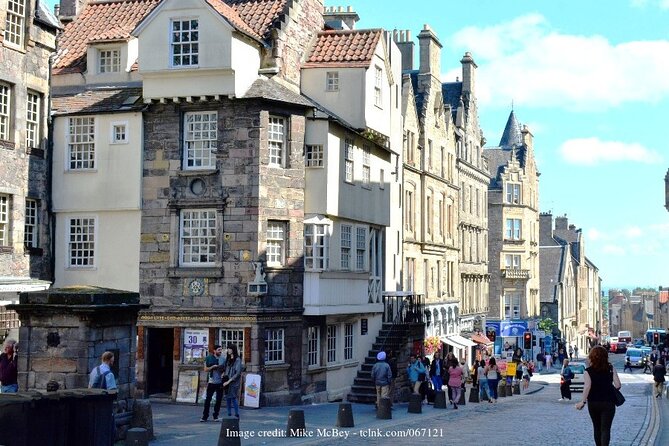 Edinburgh in a Day: Full-Day Private Tour With Edinburgh Castle