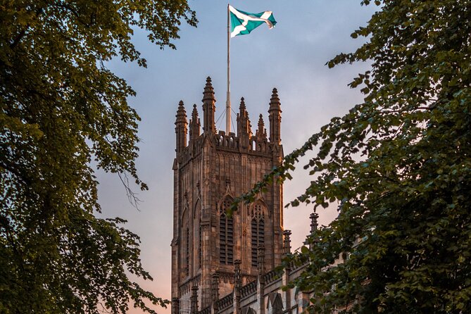 Edinburgh Self-Guided Audio Tour – Its History and Secrets