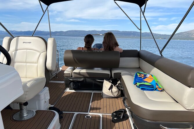Emerald Bay Private Boat Tour for up to Six Guests 90 Minutes