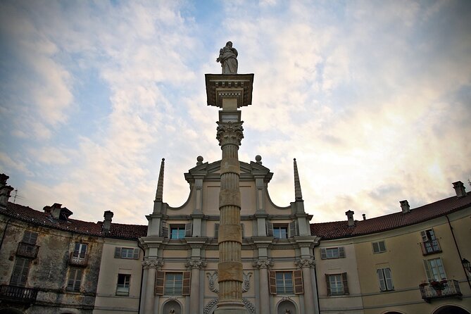 Entrance to Palace and Gardens of Venaria Guided Visit