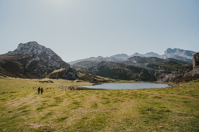 Excursion to the Lakes of Covadonga and Cangas De Onís From Gijón