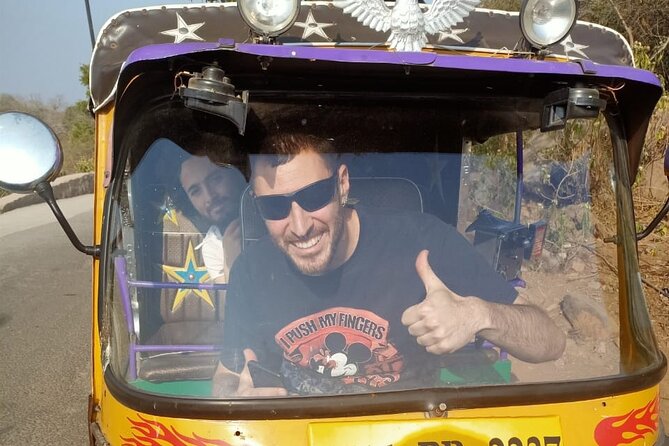 Experience the Pink City of Jaipur Like a Local on a Tuk-Tuk