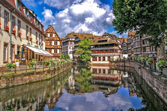 From Gothic Cathedrals to Quaint Canals: Discovering Strasbourg's Charm - Gastronomic Delights of Strasbourg